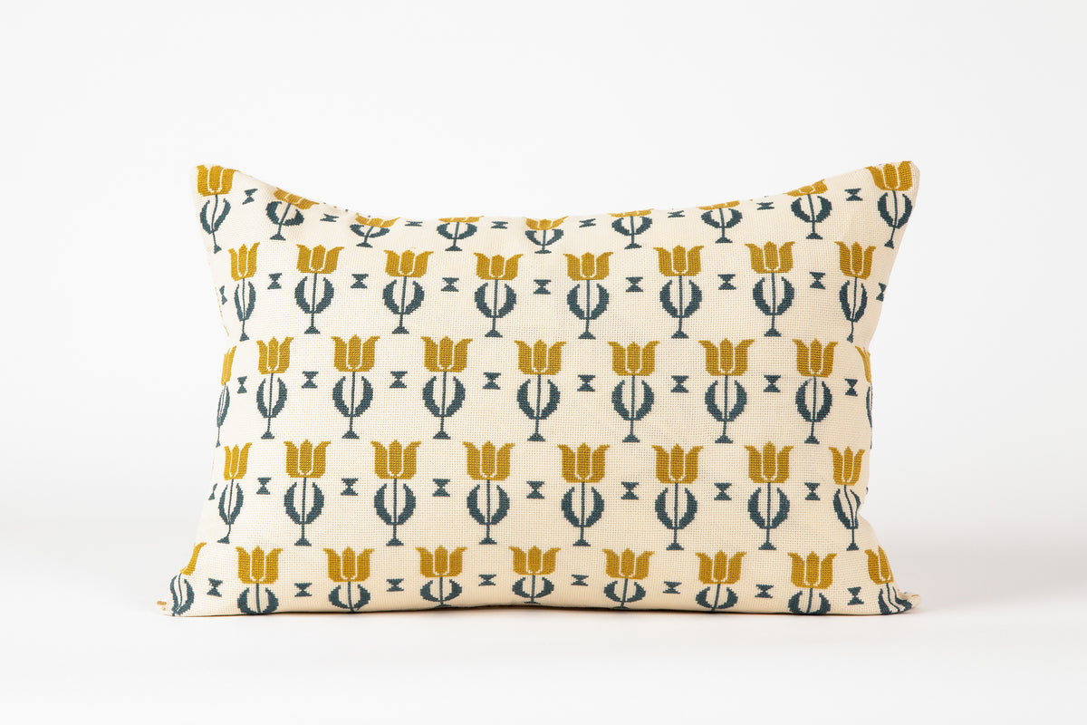 Tulipani Pillow